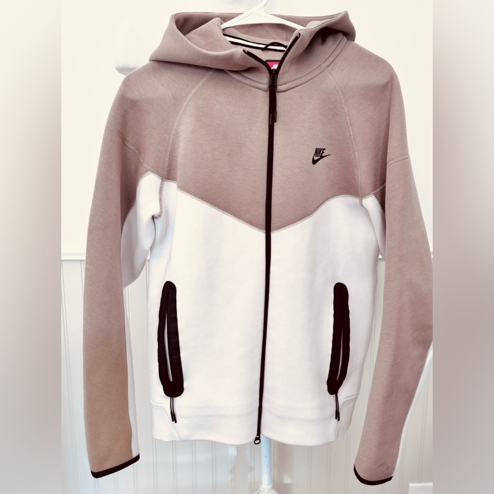 Men’s Nike zip up Jacket